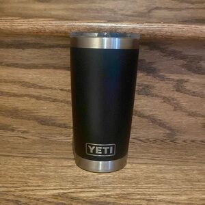 Yeti mug tumbler, 20 oz, brand new no tags, black, insulated, dishwasher safe